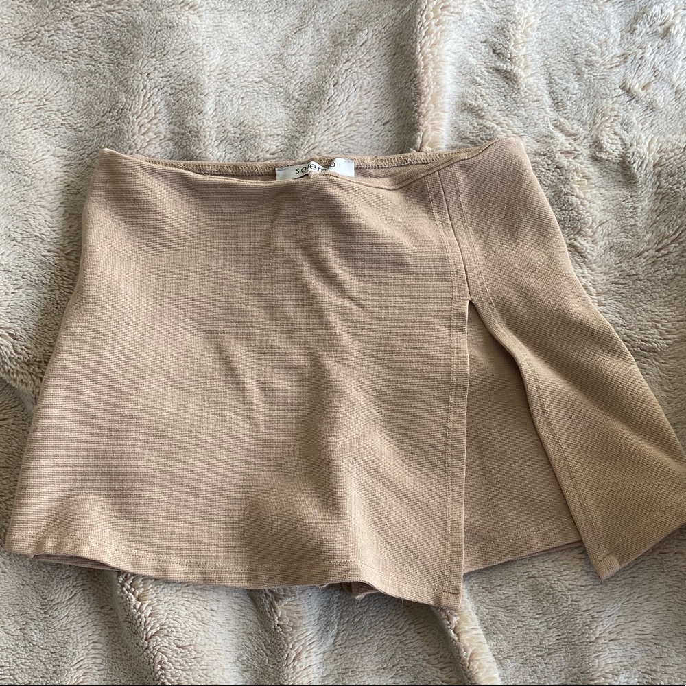 Tan mini skort